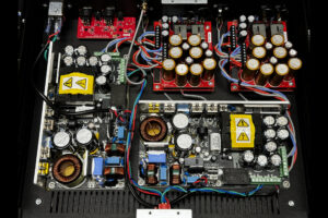 DMC_Inside_1920